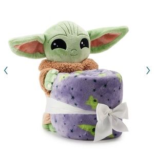 Star Wars Disney The Child  Baby Yoda Kids Buddy & Throw Gift Set